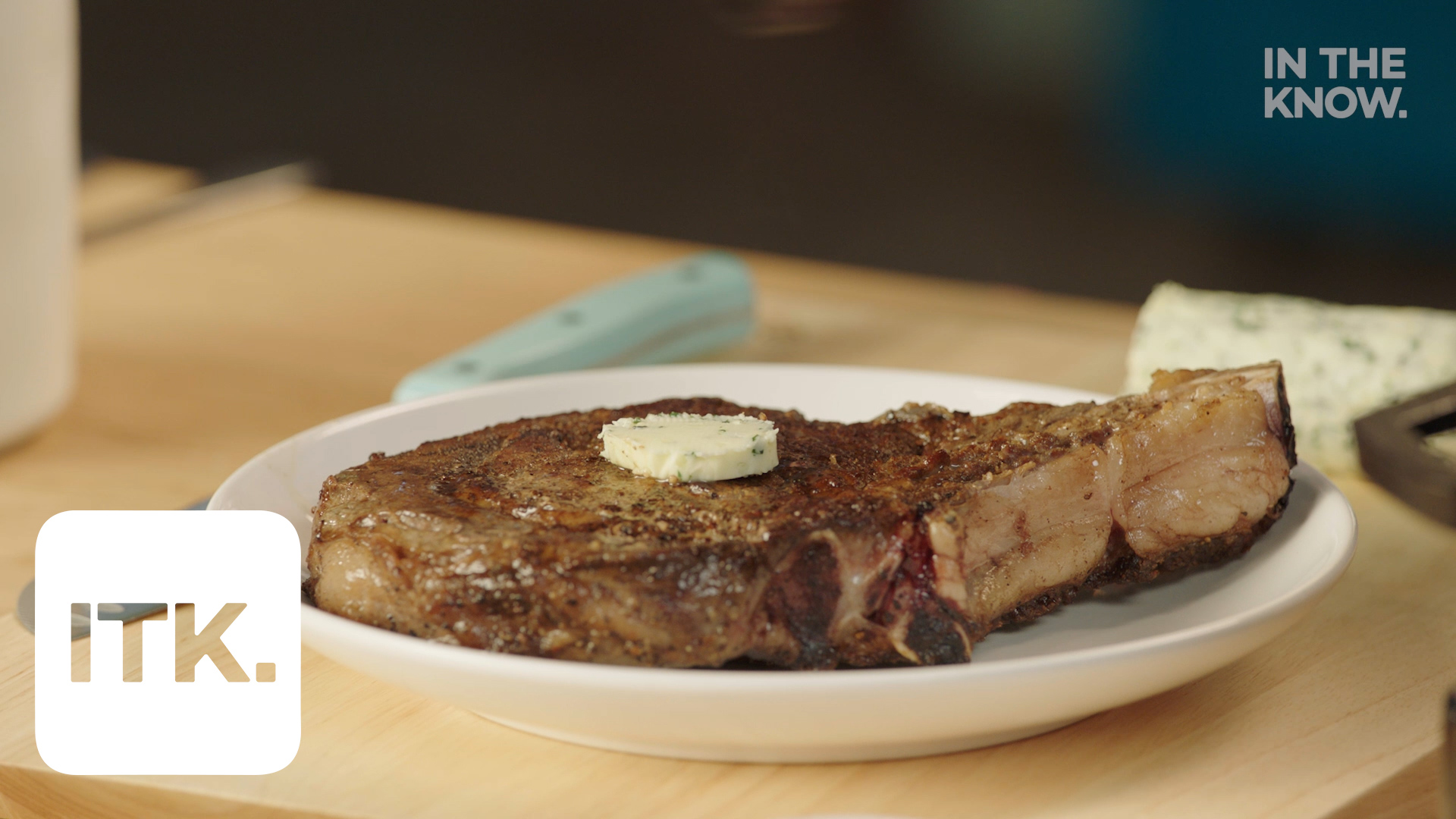 How To Pan Sear A Steak To Perfection With Caitlin Sakdalan - Cook Smart